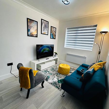 לייסטר Cozy Haven Your Perfect 1Bed Le2 מראה חיצוני תמונה